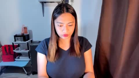 Ryn online show from November 23, 5:00 pm