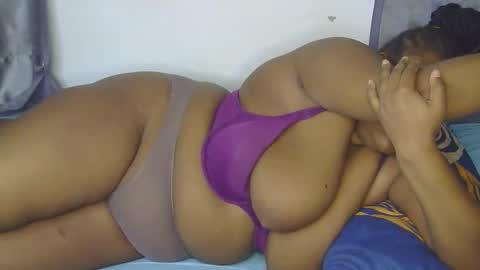 loveytiana online show from April 30, 9:19 pm