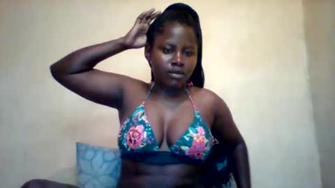loviett online show from May 20, 1:57 am