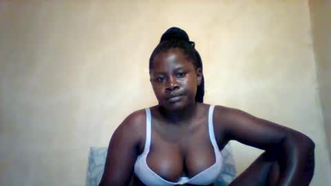 loviett online show from May 22, 2:18 am