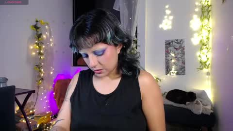loving_alma online show from May 6, 4:40 am