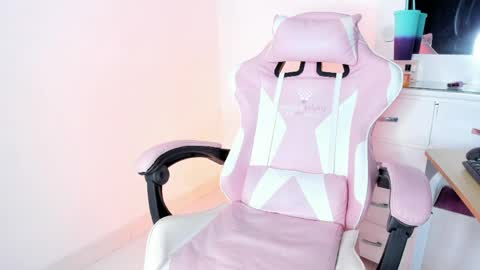 Susana online show from April 25, 1:52 pm