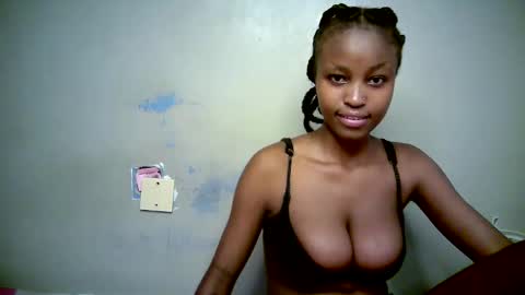 lovly_lastborn online show from March 13, 10:51 am