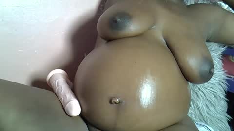 lowenyangvalentine online show from December 16, 6:42 am