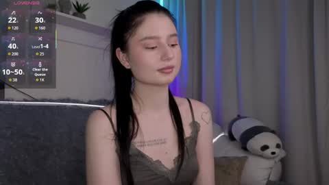 Lua online show from May 2, 9:09 pm