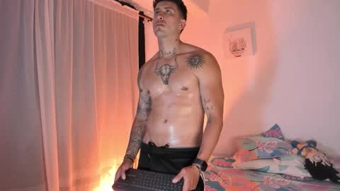 luca vane online show from September 11, 2:13 am