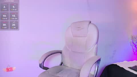 LucaasGold online show from November 20, 12:48 pm