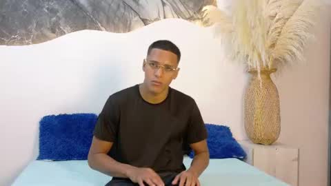 lucas837481 online show from July 2, 11:15 am