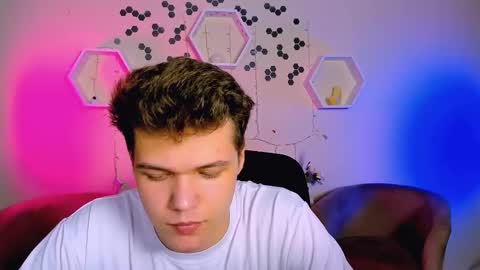 lucas_long_ online show from November 11, 9:55 am