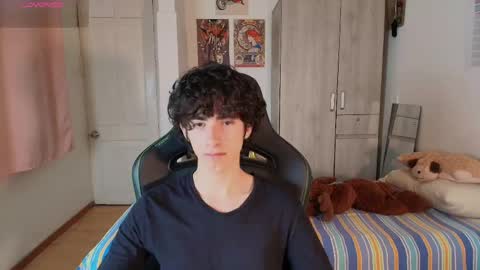 lucas_xo online show from April 30, 4:50 am