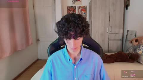 lucas_xo online show from April 23, 11:17 pm
