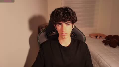 lucas_xo online show from June 15, 11:41 pm