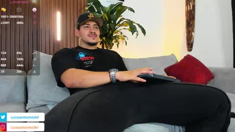 LUCA SANTOS online show from May 3, 3:45 am