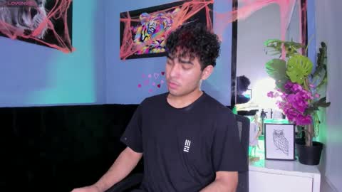 lucascarterr online show from October 28, 5:19 am