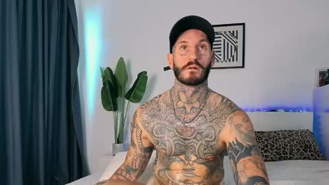 lucasexclusive online show from May 8, 5:57 am