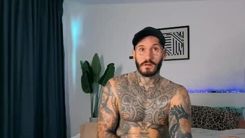 lucasexclusive online show from May 7, 5:14 am