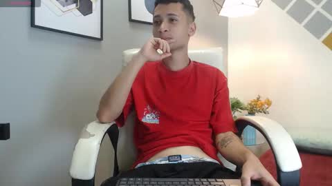 LucassSmith11 online show from February 9, 7:05 pm