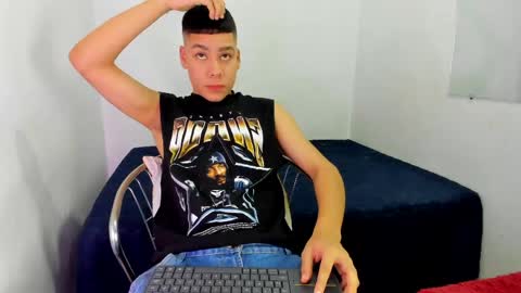 LUCAS TORREZ online show from May 10, 3:46 am