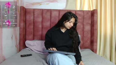 lucero_paris online show from March 31, 1:22 pm