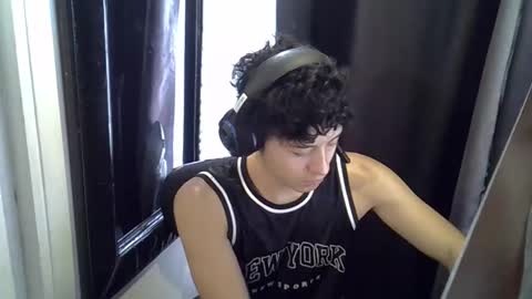 Felipe online show from May 6, 2:56 pm