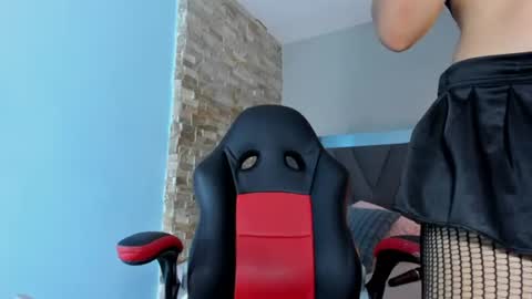 L u c i a  online show from July 16, 7:39 pm