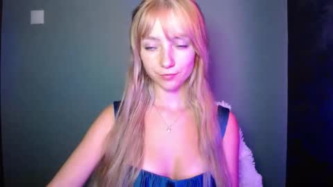 Lucy online show from September 17, 6:55 pm