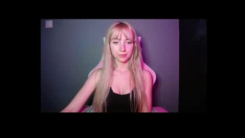 Lucy online show from April 23, 7:04 pm
