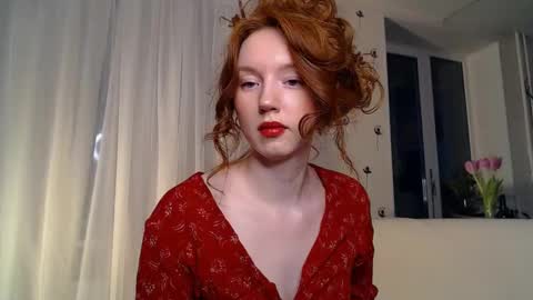 Snapshot of luciacoy chatting on March 8, 4:28 pm Lucia online show from March 8, 4:28 pm