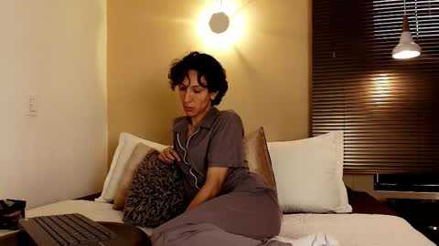 Lucian Morel S online show from November 24, 12:48 pm