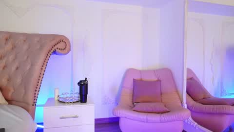 Luciana online show from June 28, 9:00 pm
