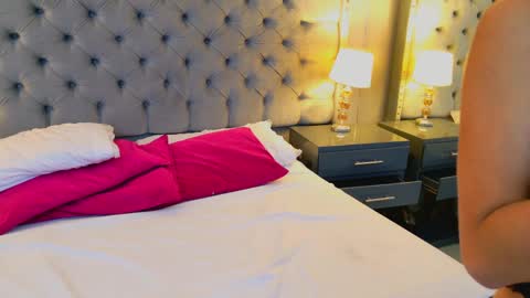 Luciii online show from April 22, 1:40 pm