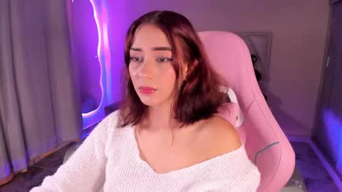    online show from May 5, 9:04 am