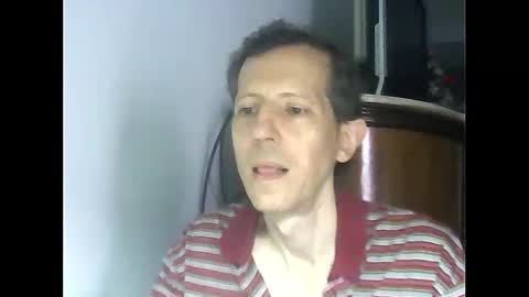 Snapshot of lucianoaxel chatting on February 20, 6:46 pm Luciano online show from February 20, 6:46 pm