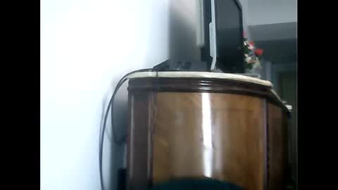 Snapshot of lucianoaxel chatting on February 26, 2:59 pm Luciano online show from February 26, 2:59 pm