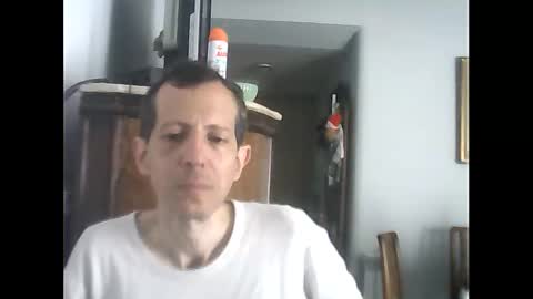 Snapshot of lucianoaxel chatting on January 1, 4:29 pm Luciano online show from January 1, 4:29 pm