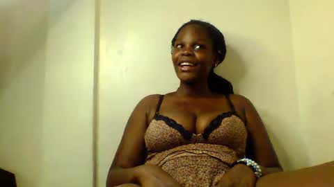 luciaresa online show from June 23, 3:25 am