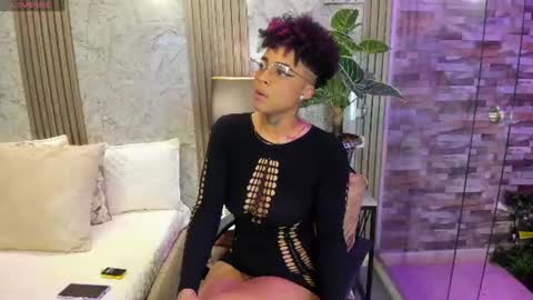 lucia wallace  online show from July 12, 11:41 pm