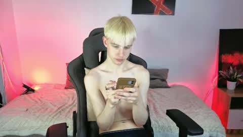 Angelok online show from June 18, 7:36 am