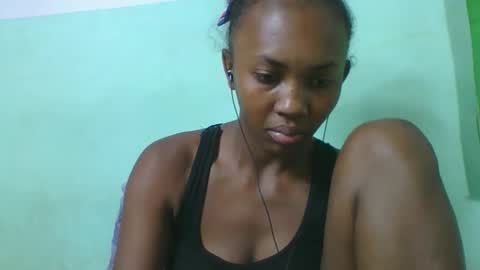 lucie196645 online show from April 30, 7:08 pm