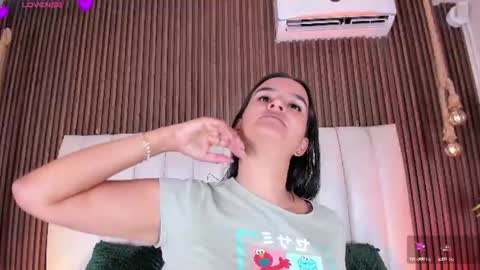 lucie online show from June 19, 7:09 pm