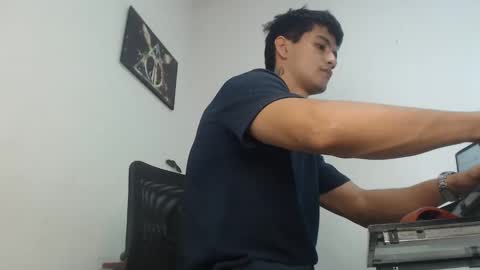 leonel online show from February 21, 6:04 pm