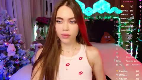 MimiFors online show from December 18, 8:26 pm