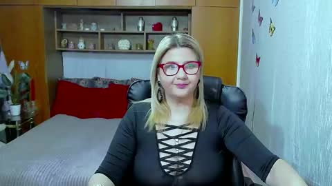 Lucille Fenly online show from March 15, 7:28 pm