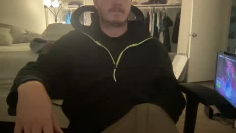 Snapshot of luckboy698 chatting on December 2, 11:46 pm luckboy698 online show from December 2, 11:46 pm