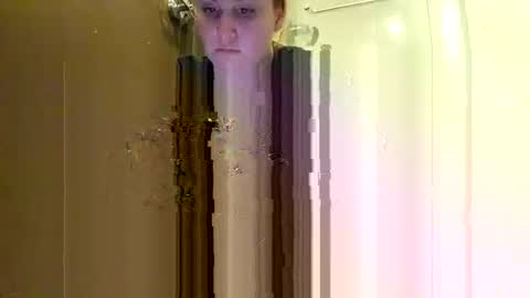 Married couple online show from March 10, 12:04 am