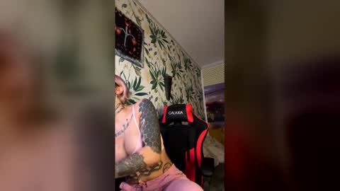 lucky_denizz online show from December 18, 11:05 am