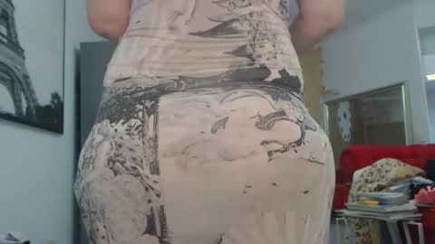 Ana online show from October 25, 2:28 pm