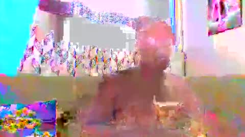 Snapshot of luckyawesome chatting on October 14, 10:18 am Crisiah online show from October 14, 10:18 am