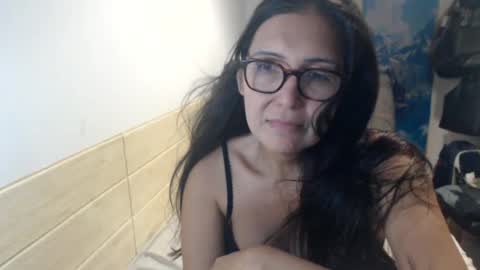 angelisa online show from August 3, 10:05 pm