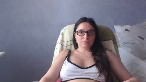 luckylinda23 online show from July 2, 9:25 am